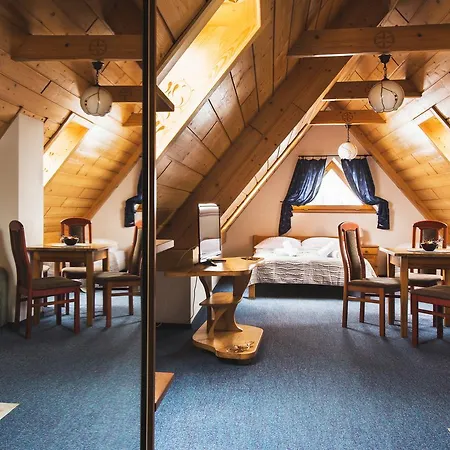 Cubryna Apartment *